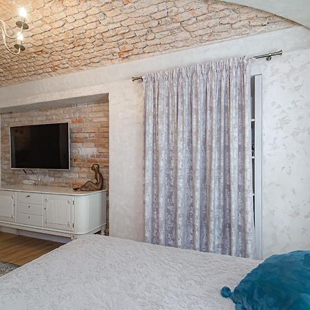 Luxury Apartment In Pilies Street VNO Exterior photo